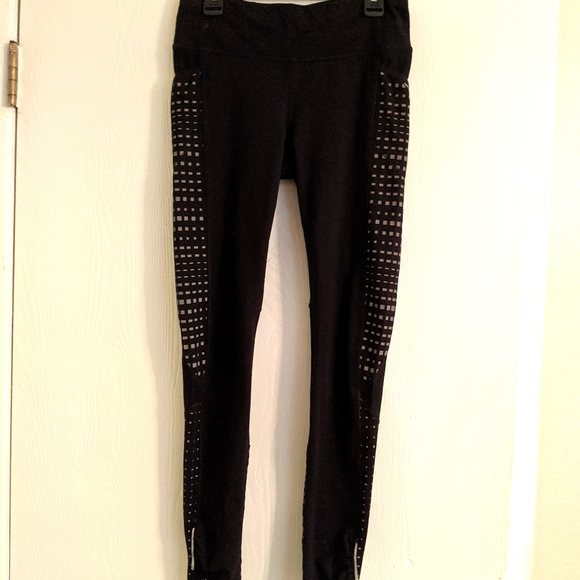 Athleta Pants - Athleta Leggings